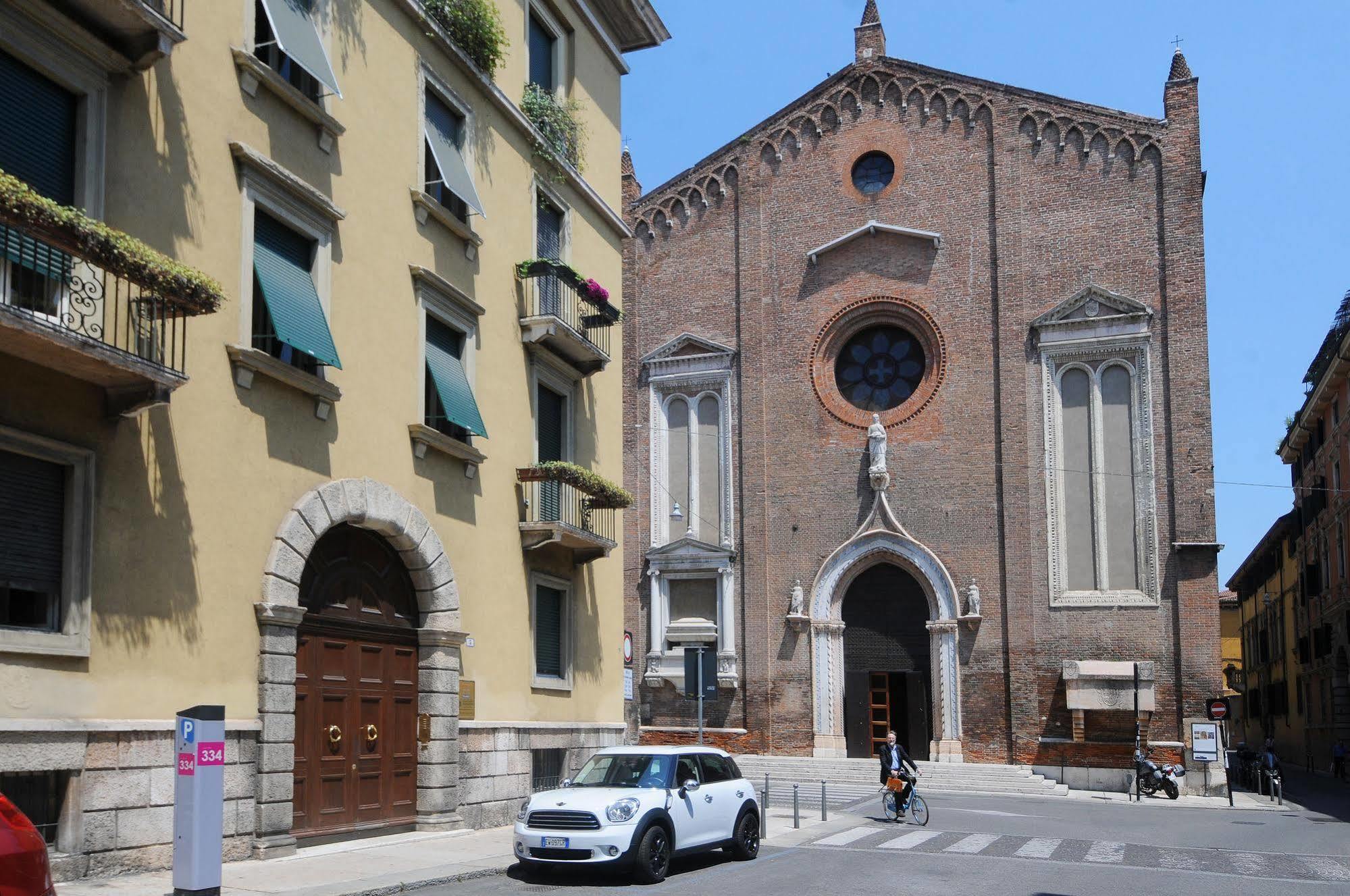 B&B Cangrande Di Danese-Viviani Verona Luaran gambar