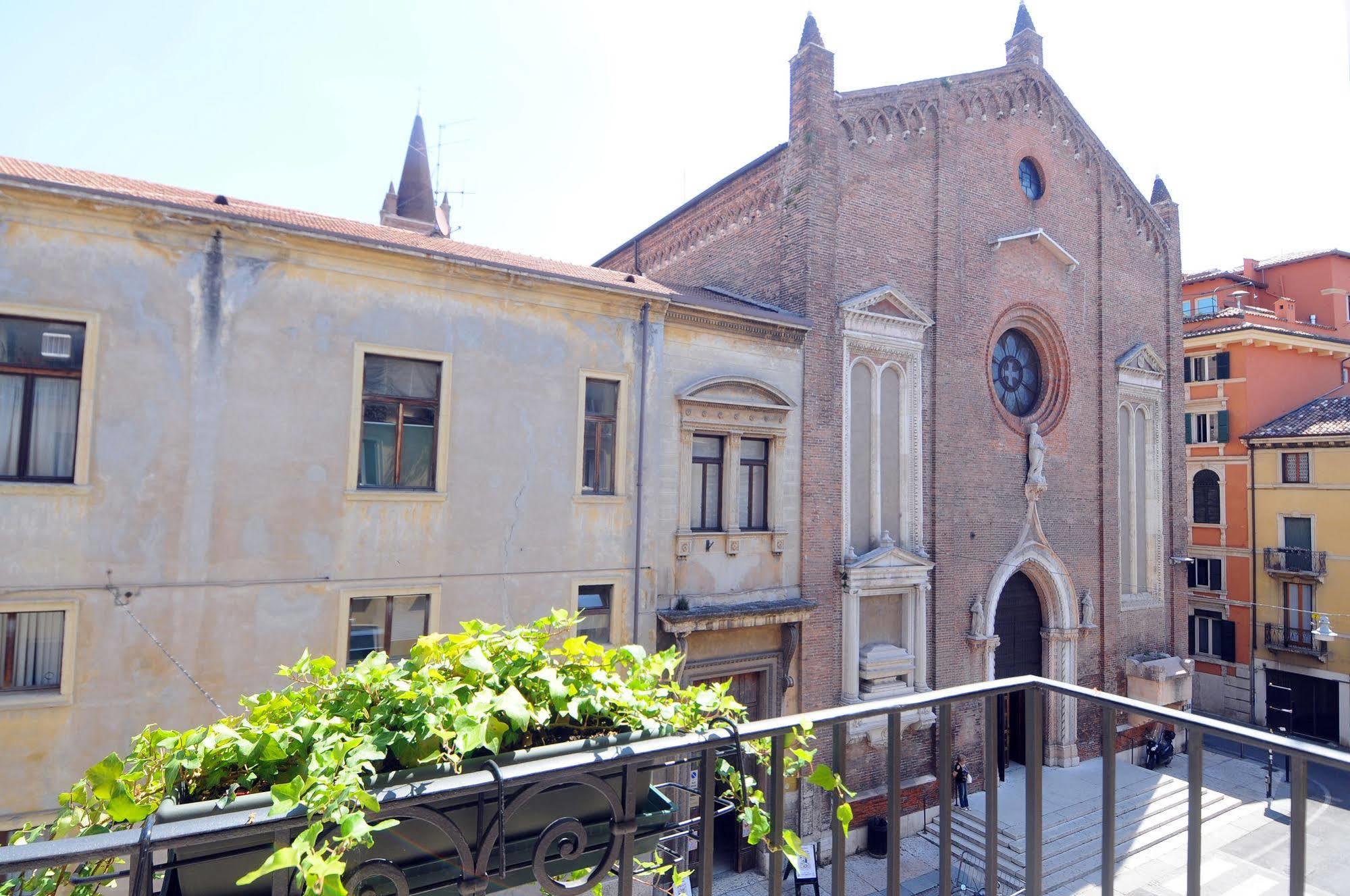 B&B Cangrande Di Danese-Viviani Verona Luaran gambar